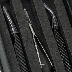 ICONIC TWEEZER MAGNETIC KIT