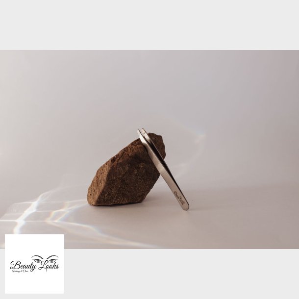 BeautyLooks Eyebrow Tweezer